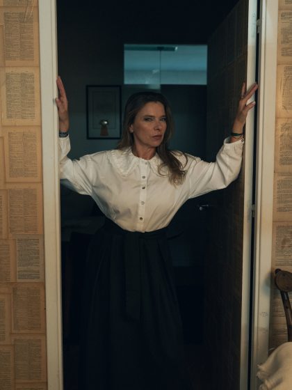 VESTIDO BRANCO E CINZA RISCA